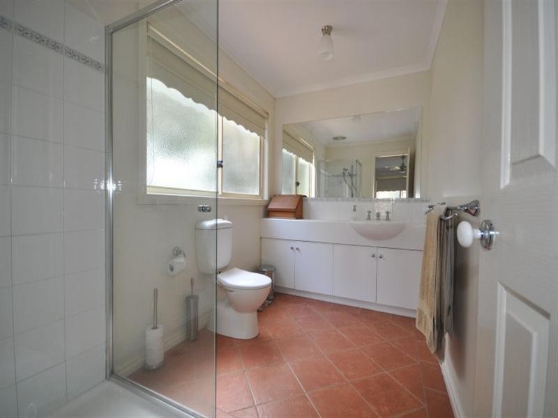 136 Cemetery Road, Inverleigh VIC 3321