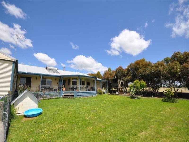 136 Cemetery Road, Inverleigh VIC 3321
