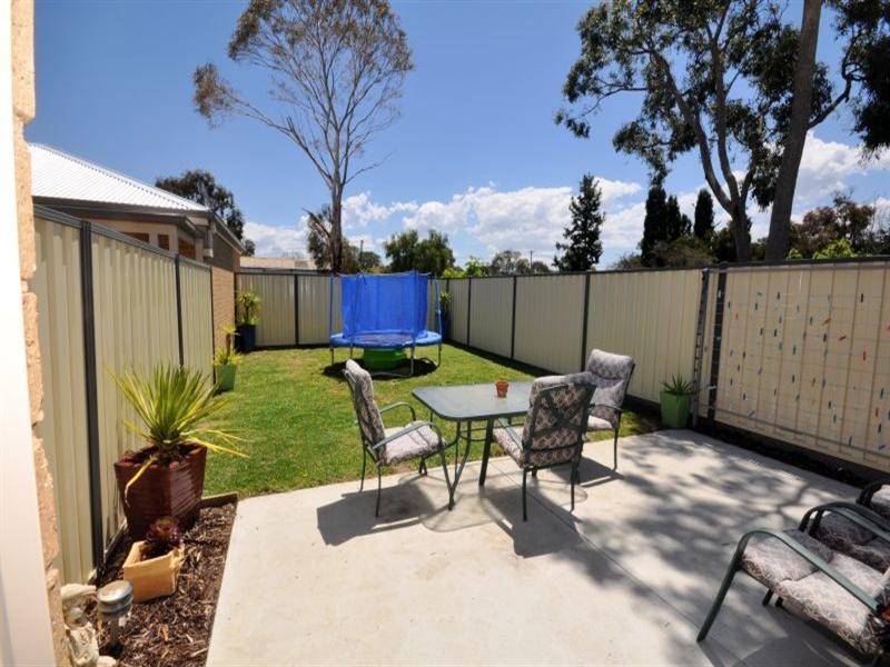 Unit 3/8A Moore Street, Bannockburn VIC 3331