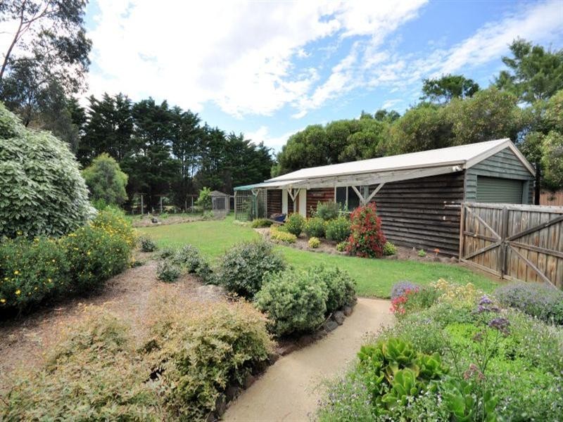 19 Redgum Drive, Teesdale VIC 3328