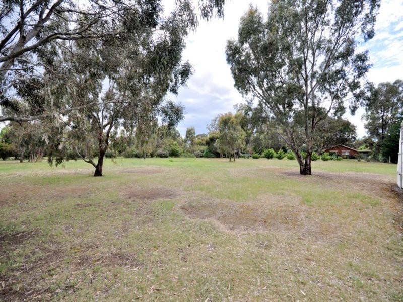 19 Redgum Drive, Teesdale VIC 3328