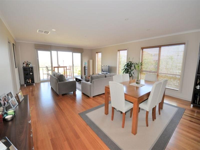 23 Victory Way, Highton VIC 3216