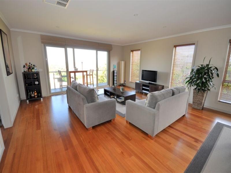 23 Victory Way, Highton VIC 3216