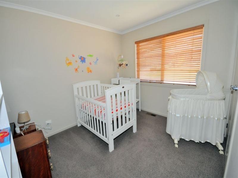 23 Victory Way, Highton VIC 3216