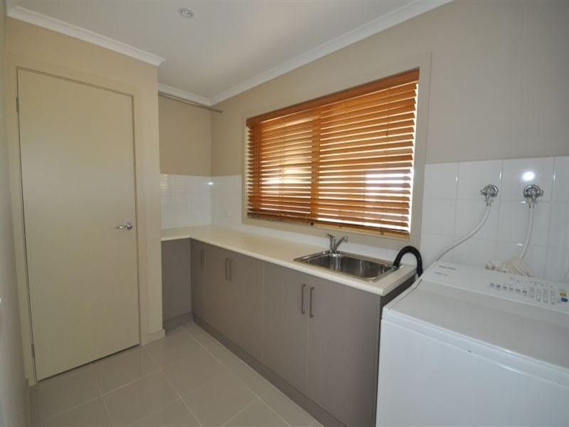 23 Victory Way, Highton VIC 3216