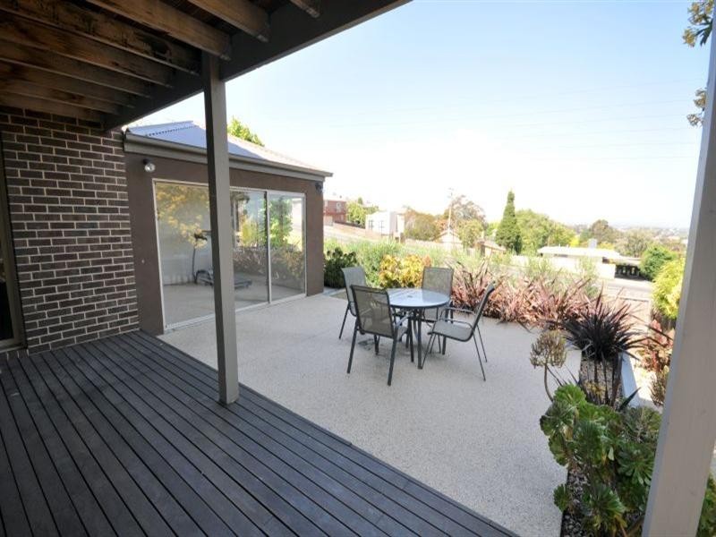 23 Victory Way, Highton VIC 3216