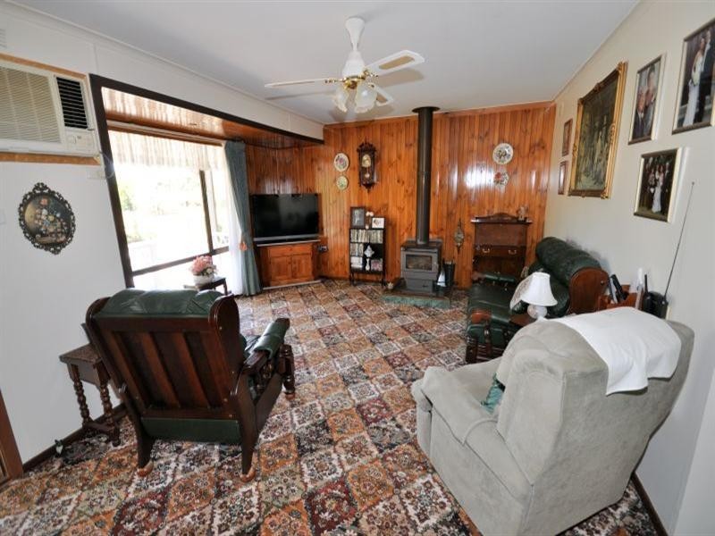 9 Bruce Street, Teesdale VIC 3328