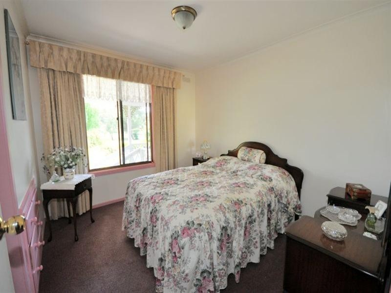 9 Bruce Street, Teesdale VIC 3328