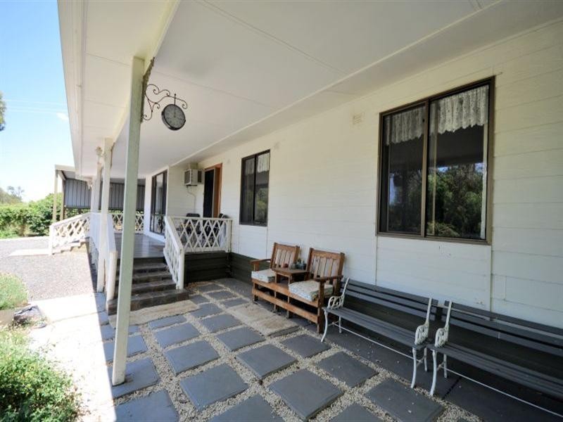 9 Bruce Street, Teesdale VIC 3328