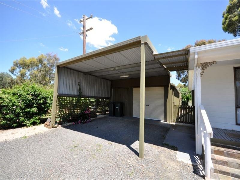 9 Bruce Street, Teesdale VIC 3328