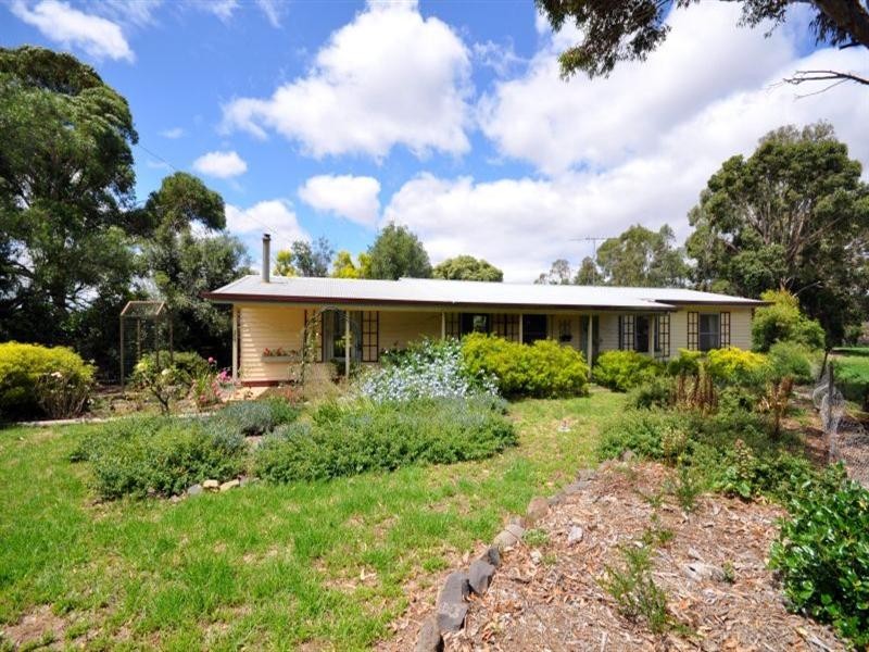 16 Willis Street, Teesdale VIC 3328