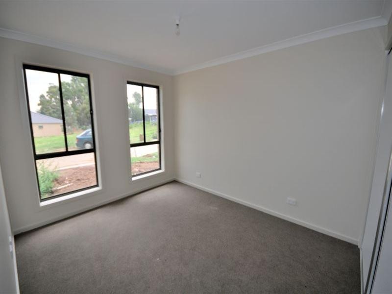 11 Glastonbury Close, Bannockburn VIC 3331