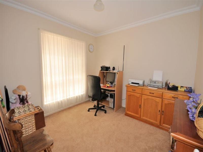 18 Thomson Street, Shelford VIC 3329