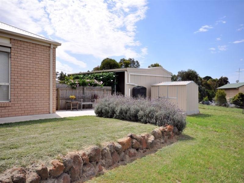 18 Thomson Street, Shelford VIC 3329