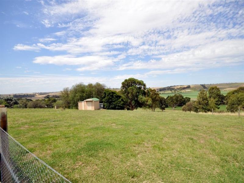 18 Thomson Street, Shelford VIC 3329