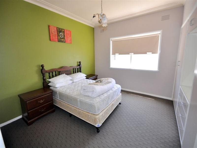 Unit 5/17A The Esplanade, Geelong VIC 3220