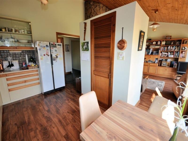 76 River Drive, Teesdale VIC 3328