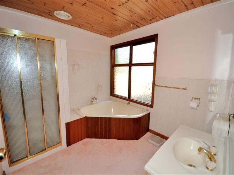 76 River Drive, Teesdale VIC 3328