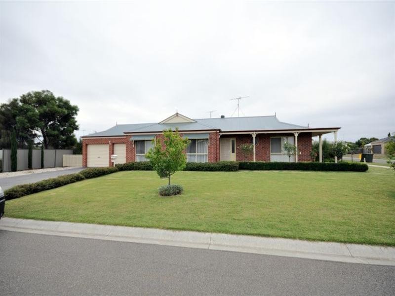 33 Dalcruin Drive, Bannockburn VIC 3331