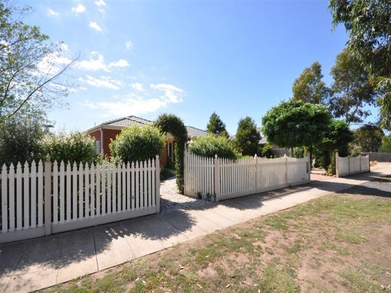 11 Dalcruin Drive, Bannockburn VIC 3331