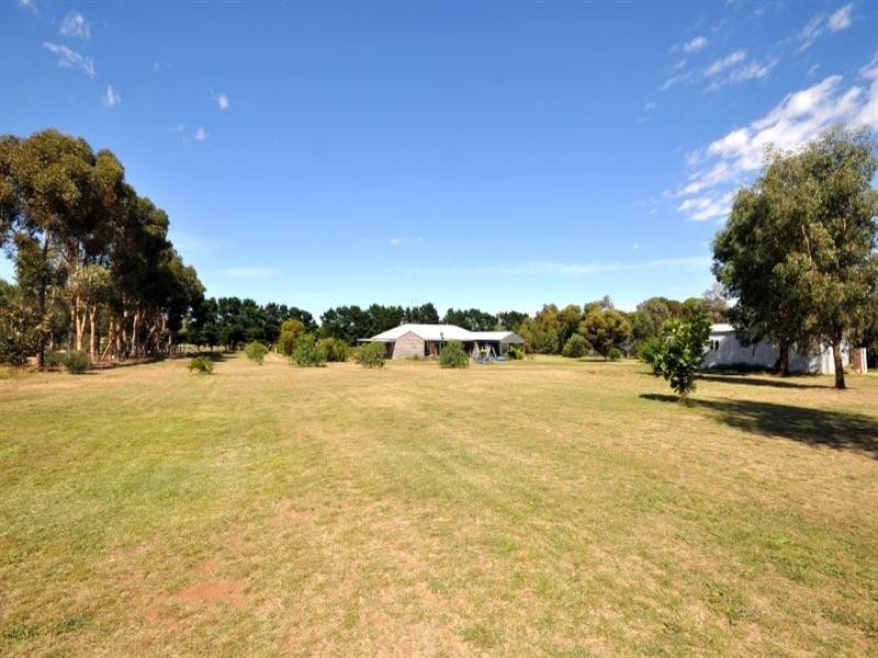 38 Native Hut Drive, Teesdale VIC 3328
