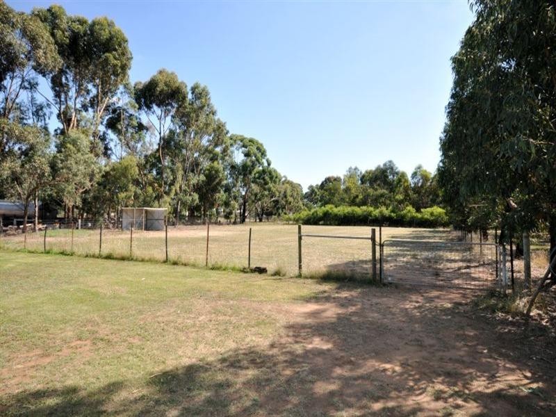 38 Native Hut Drive, Teesdale VIC 3328