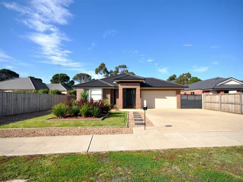 6 Kintyre Court, Bannockburn VIC 3331
