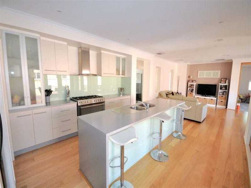 6 Kintyre Court, Bannockburn VIC 3331