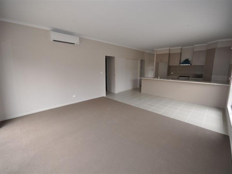 3/5 Pitman Street, Newcomb VIC 3219