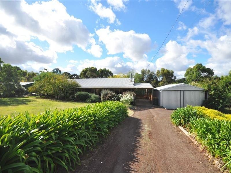 5 Willis Street, Teesdale VIC 3328