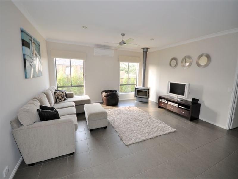 15 Darriwell Drive, Bannockburn VIC 3331