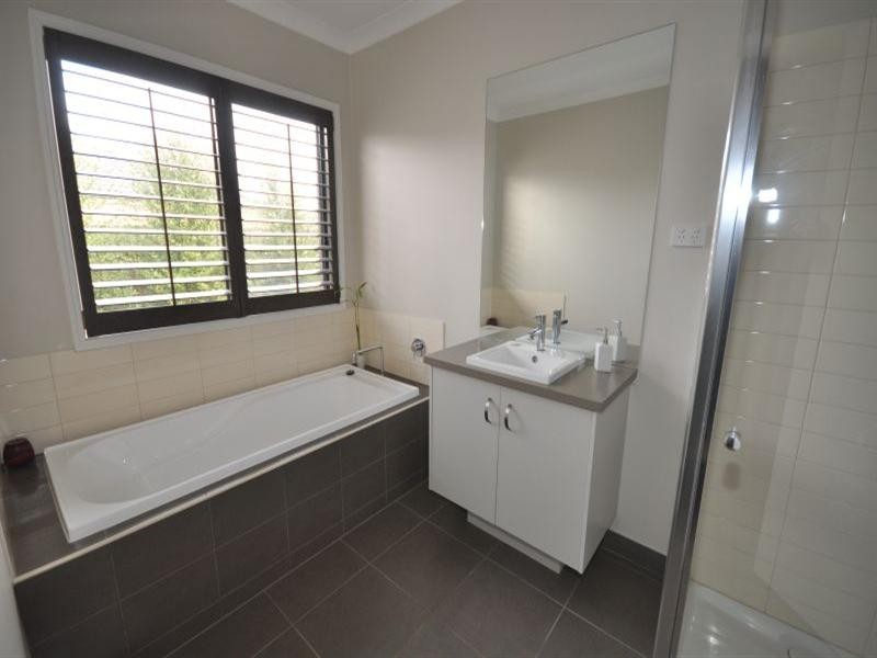 15 Darriwell Drive, Bannockburn VIC 3331