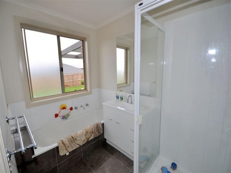 35 Moreillon Boulevard, Bannockburn VIC 3331