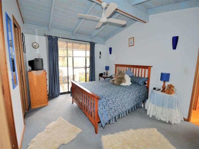 8 Cunningham Street, Shelford VIC 3329