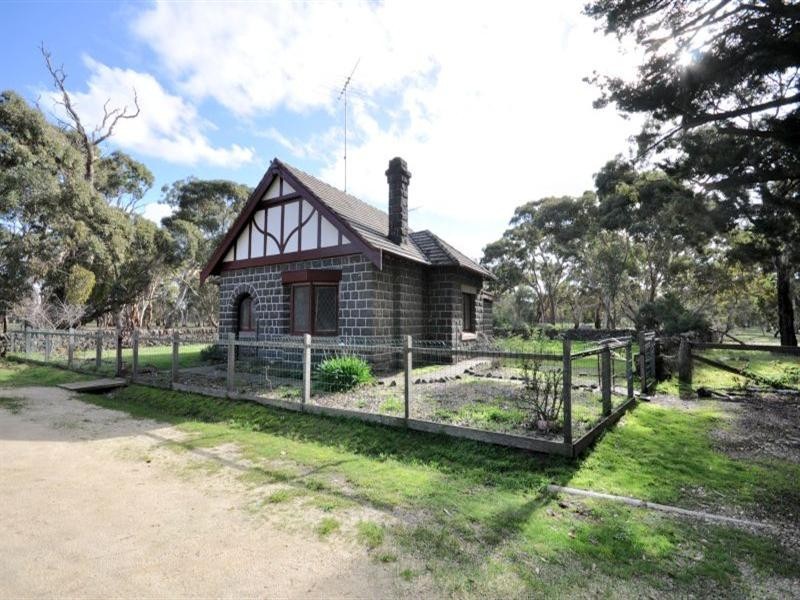 3320 Midland Highway, Lethbridge VIC 3332