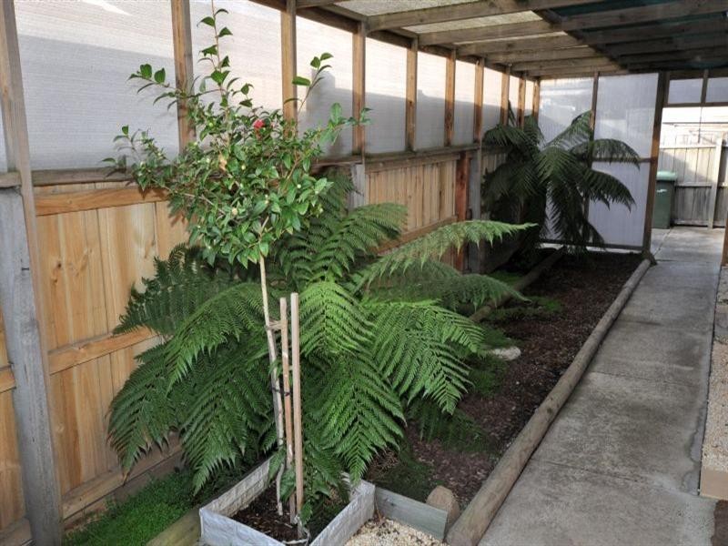 1/24 Kensington Road, Leopold VIC 3224