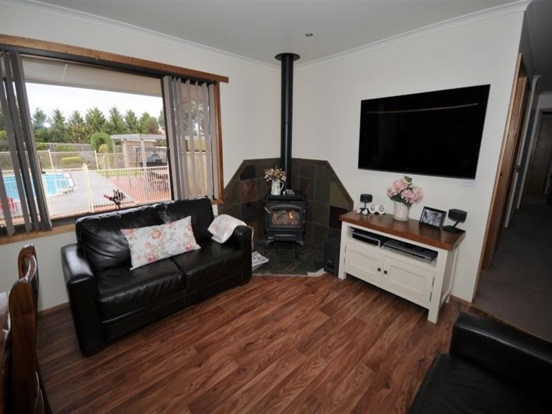 24 Burnside Road, Bannockburn VIC 3331