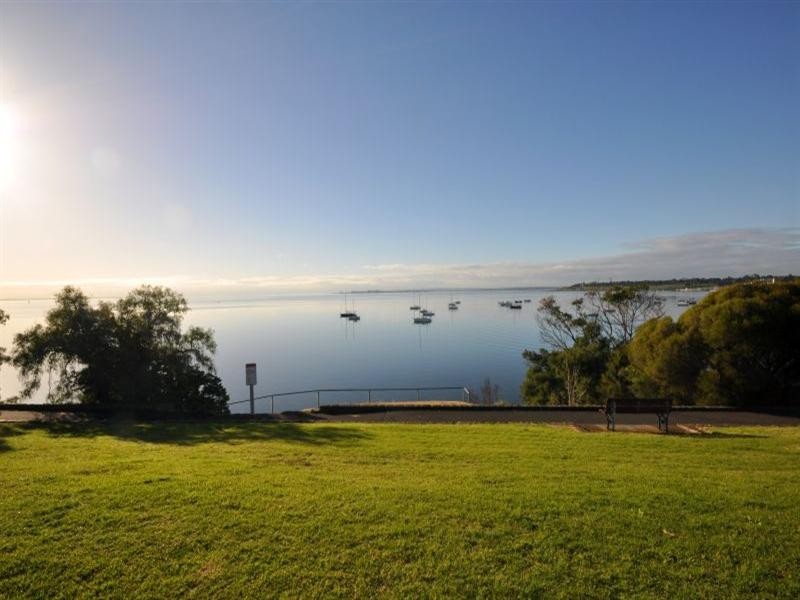 1/21 The Esplanade, Drumcondra VIC 3215