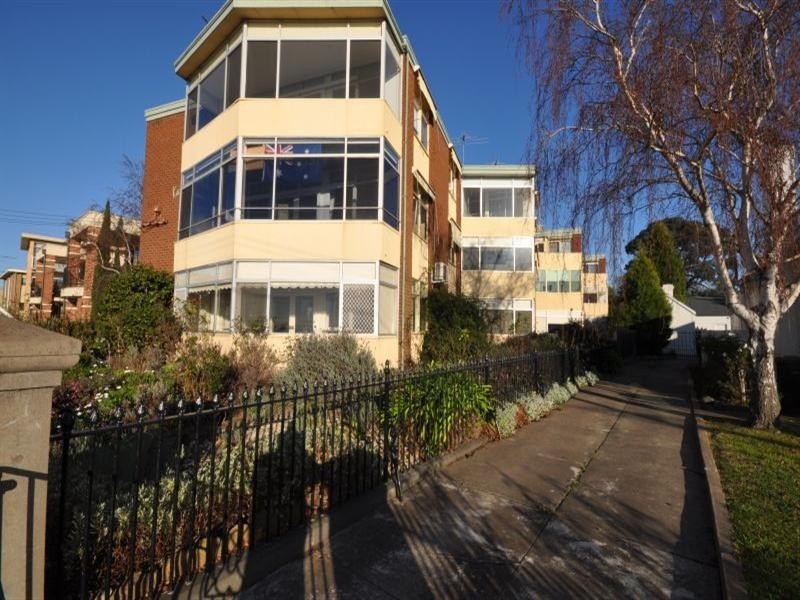 1/21 The Esplanade, Drumcondra VIC 3215