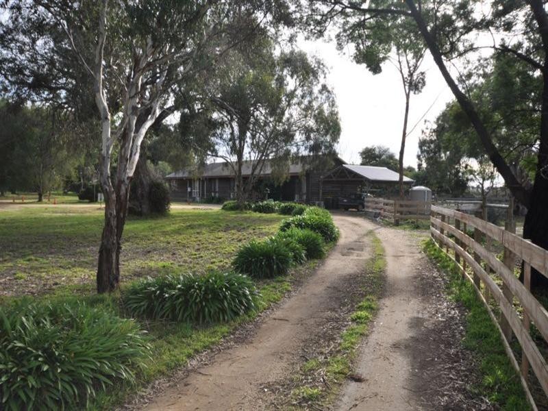 14 Cooper Street, Winchelsea VIC 3241