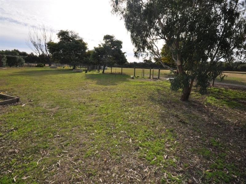 14 Cooper Street, Winchelsea VIC 3241