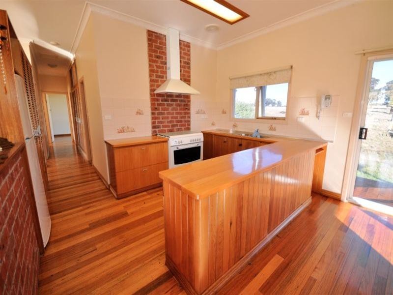 90 Dollys Creek Track, Elaine VIC 3334