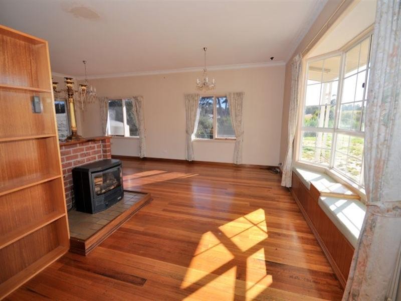 90 Dollys Creek Track, Elaine VIC 3334