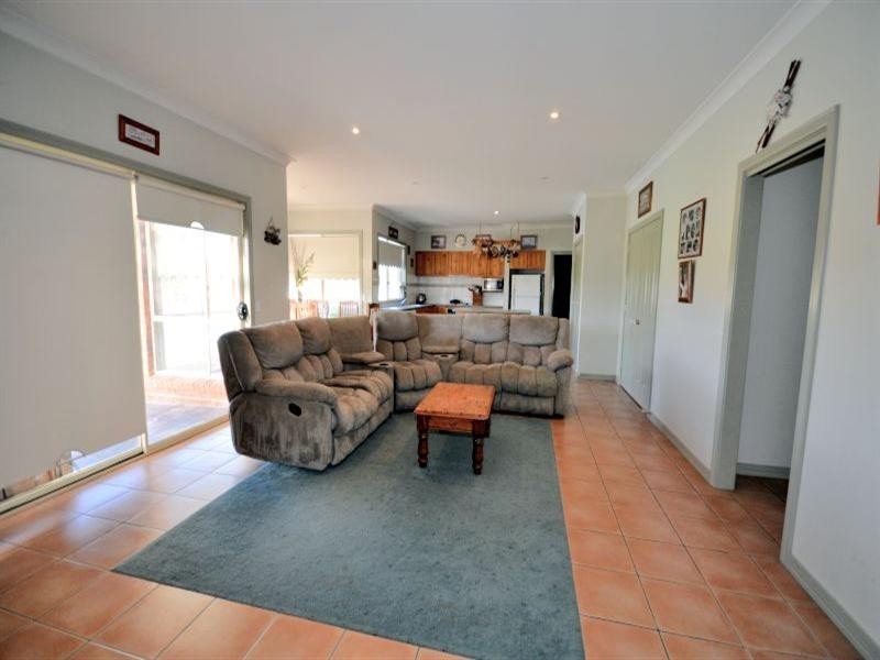 8 Inverlochy Drive, Bannockburn VIC 3331