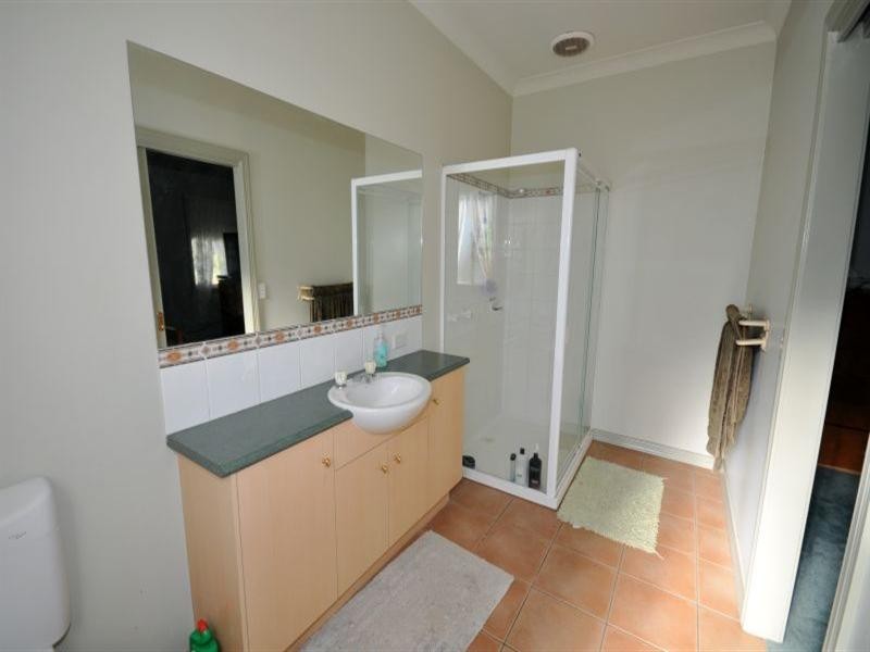 8 Inverlochy Drive, Bannockburn VIC 3331