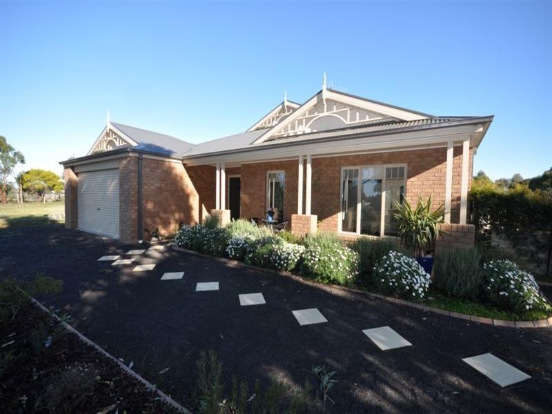 10 Kestrel Place, Teesdale VIC 3328