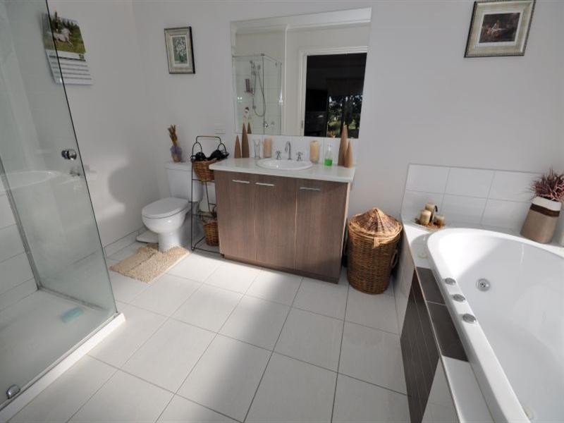 10 Kestrel Place, Teesdale VIC 3328