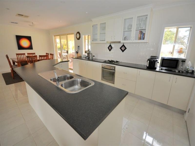 65 Ackland Road, Lethbridge VIC 3332