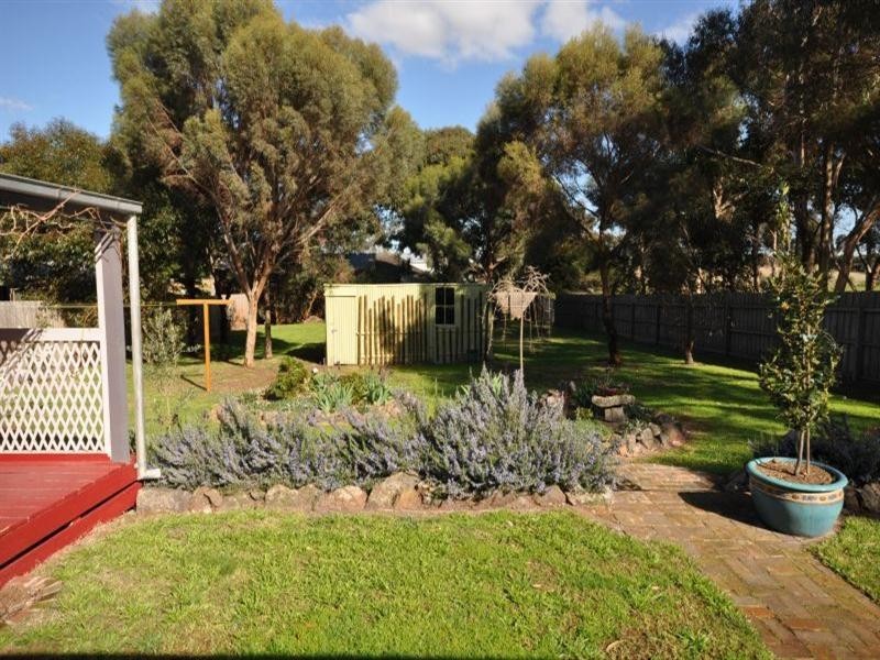 21 Noyes Road, Lethbridge VIC 3332