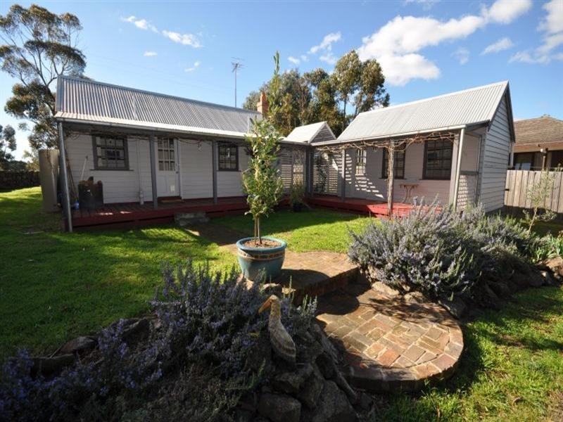 21 Noyes Road, Lethbridge VIC 3332